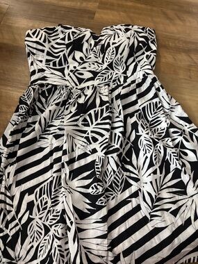 City Triangles Black and White Strapless Mini Dress